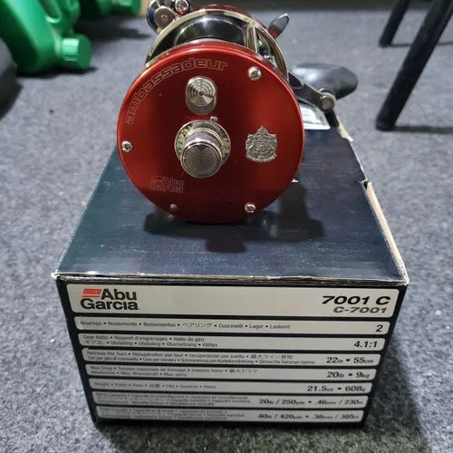 Carretilha Abu Garcia Ambassadeur 7000C - 7001C
