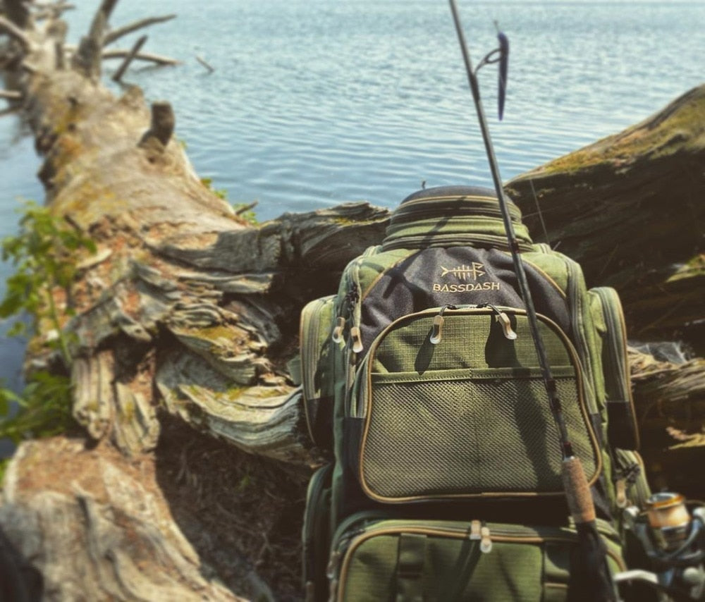 Nova Mochila de Pesca Multifuncional Bassdash - Lançamento