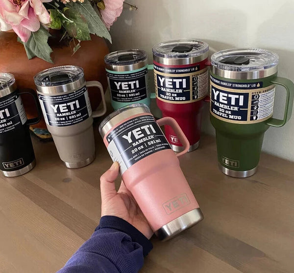Caneca YETI 30OZ/852ML Tumbler Stainless Steel com Tampa Magnética